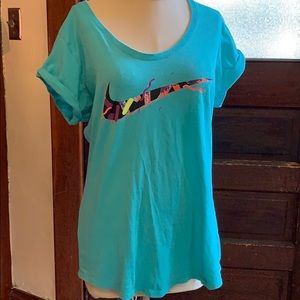 Nike swoosh logo tee